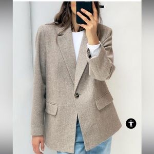 New with tags Straight cut herringbone blazer